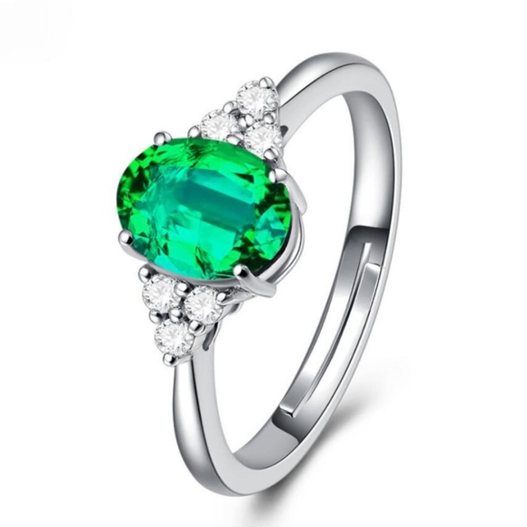 Emerald Resizable Ring - Picture 3 of 4